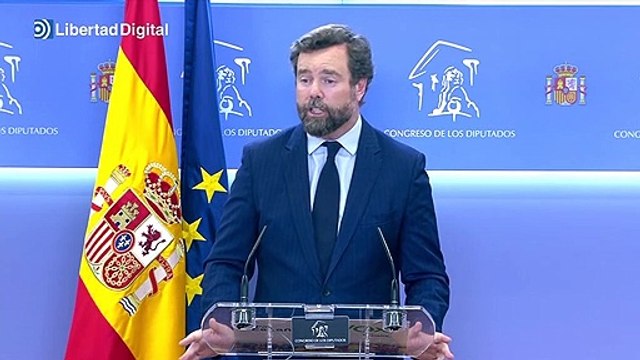 Vox critica ausencia de Feijóo en toma de posesión de Mañueco en Castilla y León
