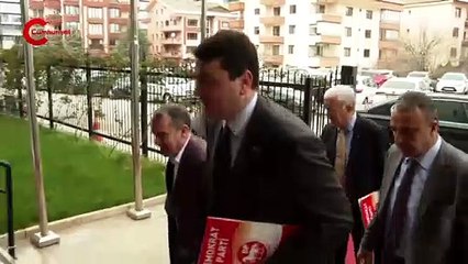 Gültekin Uysal tek cümleyle yanıt verdi: 'Altılı masa dağılıyor mu?'