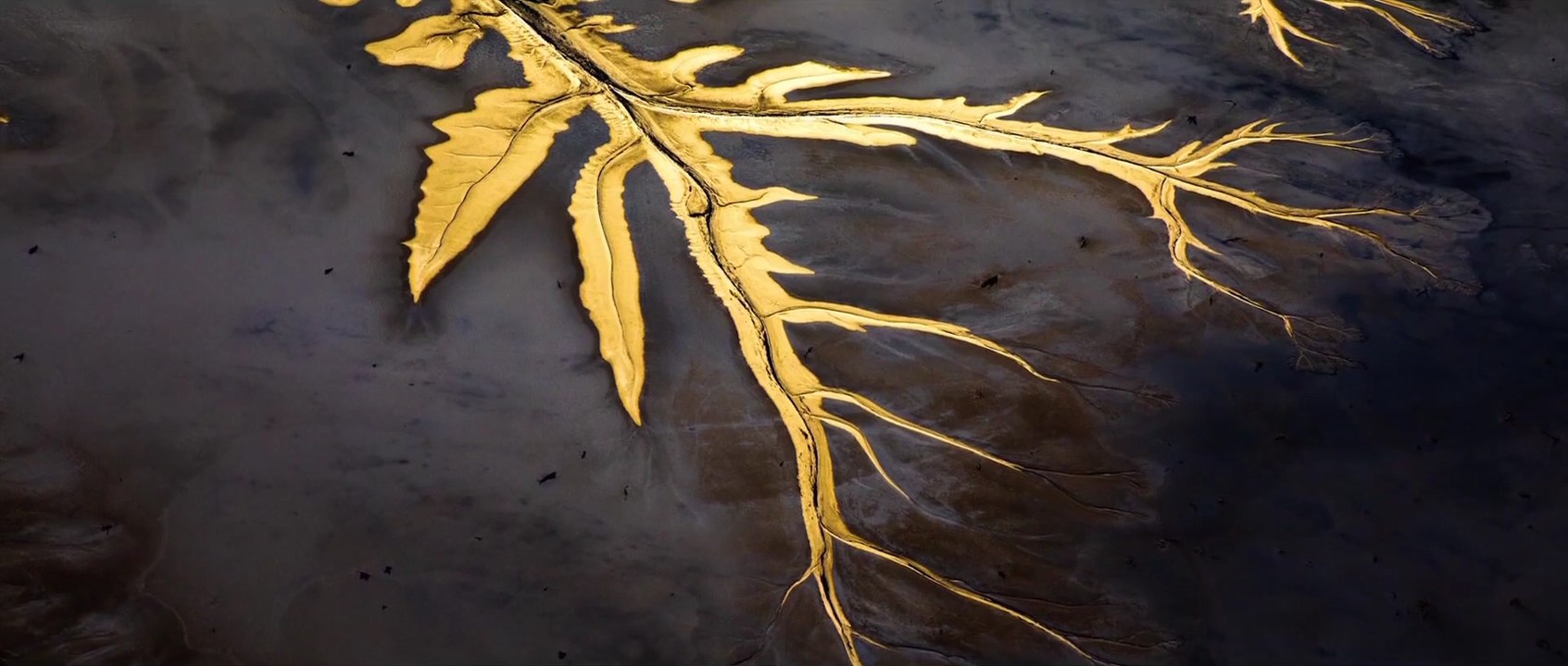 River - Trailer (Deutsche UT) HD