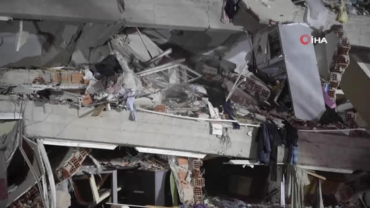 Ayda bebeği kurtarmışlardı: BAK-Kadıköy Orta Seviye Arama Kurtarma Sertifikası aldı