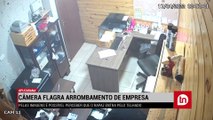 Câmera flagra arrombamento de empresa em Apucarana; veja