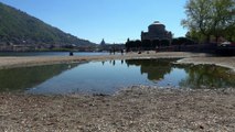 Allarme siccità: il Lago di Como è ai minimi storici e ora anche la navigazione è a rischio