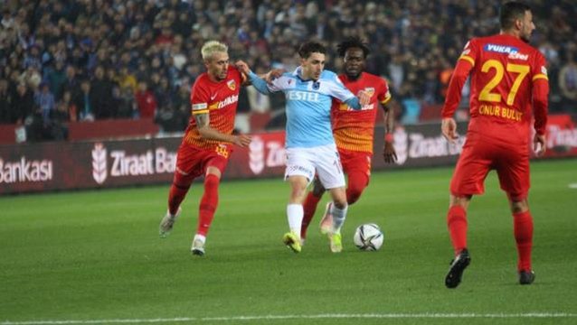 Türkiye Kupası yarı final ilk maçında Trabzonspor, sahasında Kayserispor'u tek golle geçti