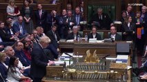 Partygate-Affäre: Premier Boris Johnson bittet das Parlament um Verzeihung