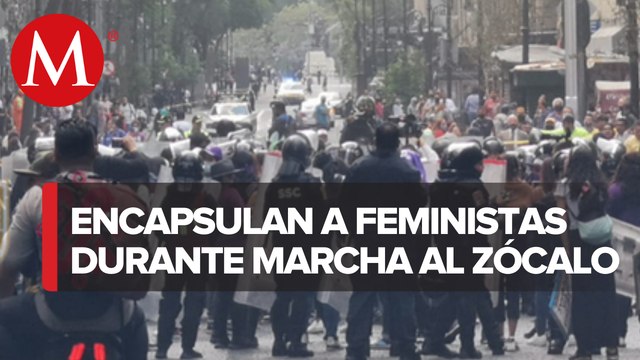 Encapsulan a colectivos feministas antes de llegar al Zócalo de la CdMx