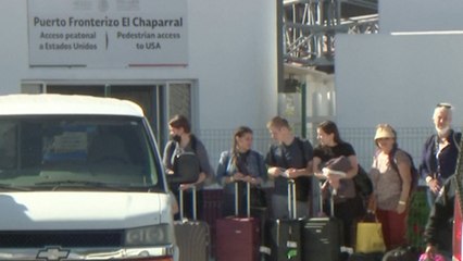 Ukrainian refugees pass Latino migrants to enter US from Mexico