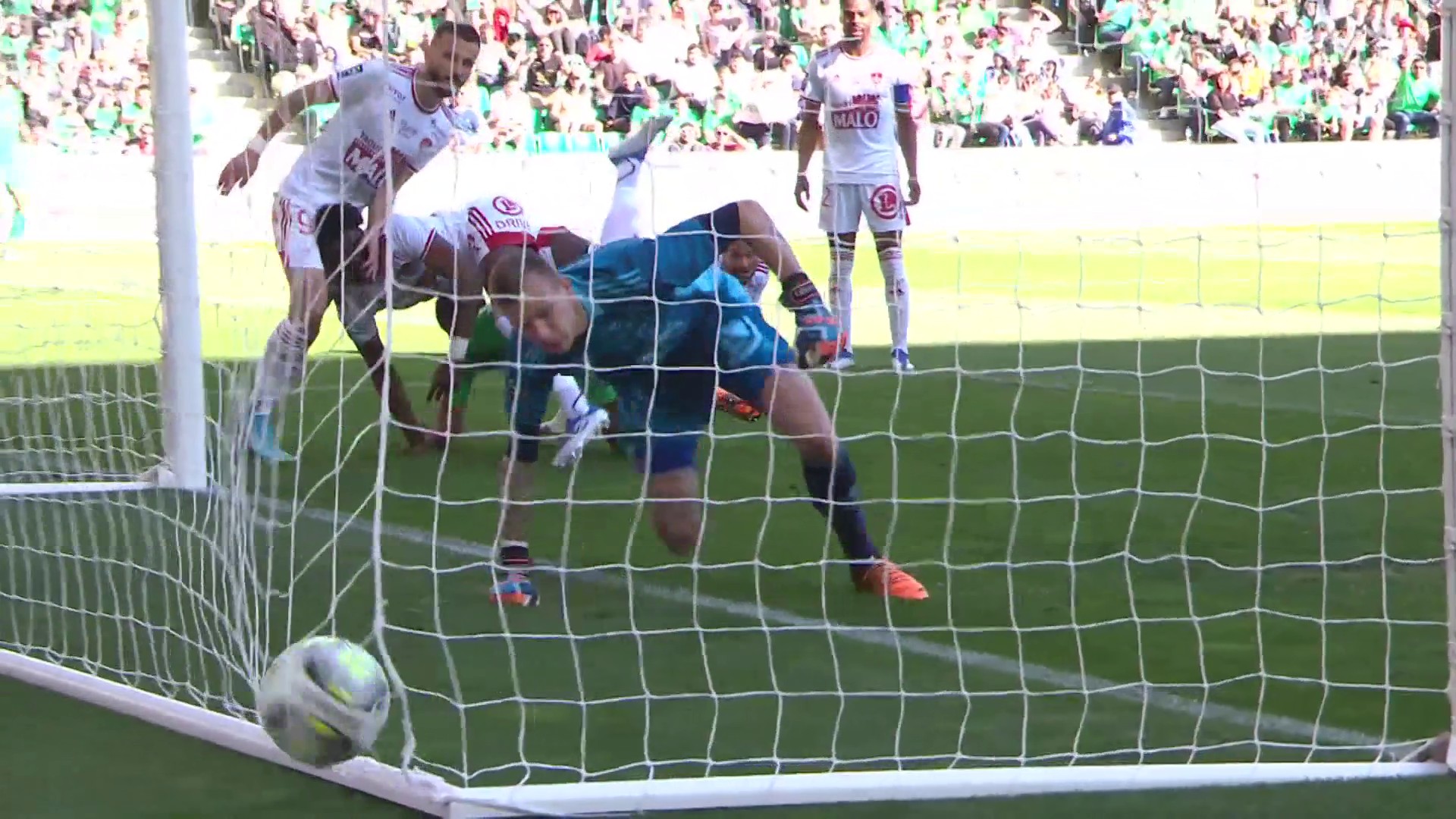 Saint-Etienne v Brest