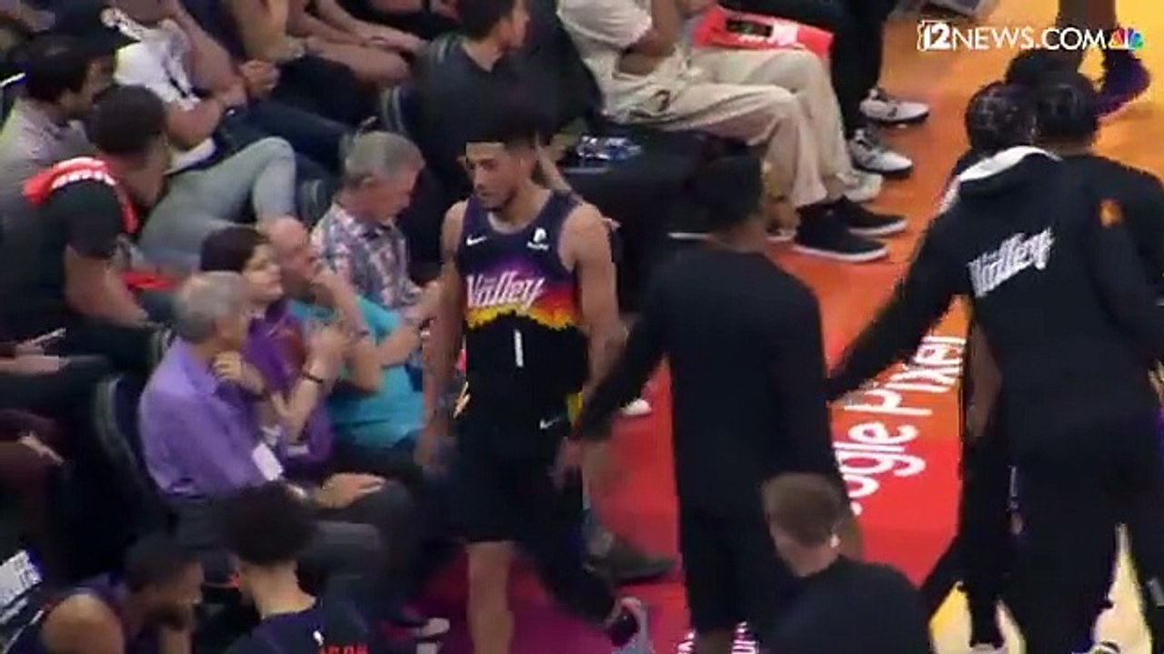 Devin Booker touché aux ischio-jambiers