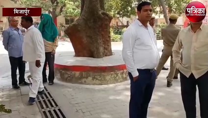 शासन के निर्देश के बाद भी कर्मचारियों का हाल देख डीएम ने दिया सख्त निर्देश