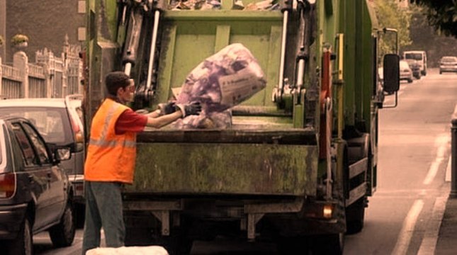 Raccolta rifiuti tra Salerno e Caserta: 3 indagati per fallimento società, sequestri per oltre 750mila euro (20.04.22)