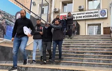 Son dakika: Akrabaları öldürdü; cesedi otomobil içinde bulundu