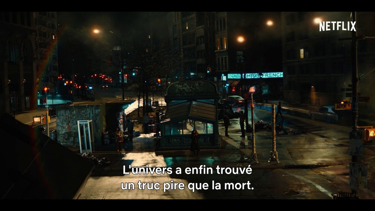 Poupée russe saison 2 (Netflix) : après avoir échappé à sa propre mort, Nadia (Natasha Lyonne) voyage dans le temps !