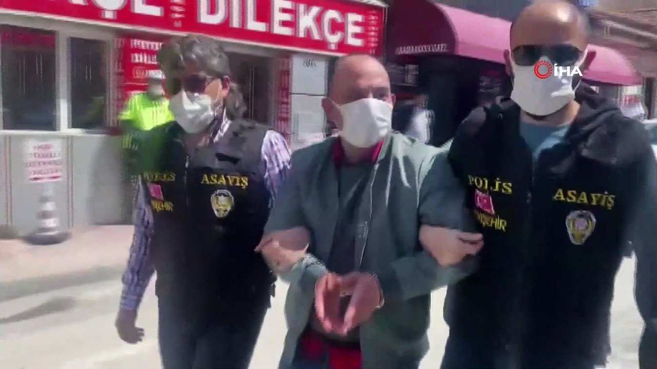 Yaptığıyla sosyal medyada gündem oldu! Yakalanan şahıstan ilginç savunma... 'Namaz kılmak için girdim'