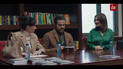 قيس يتفاجئ بالرائد غدير في حفل توقيع الكتاب