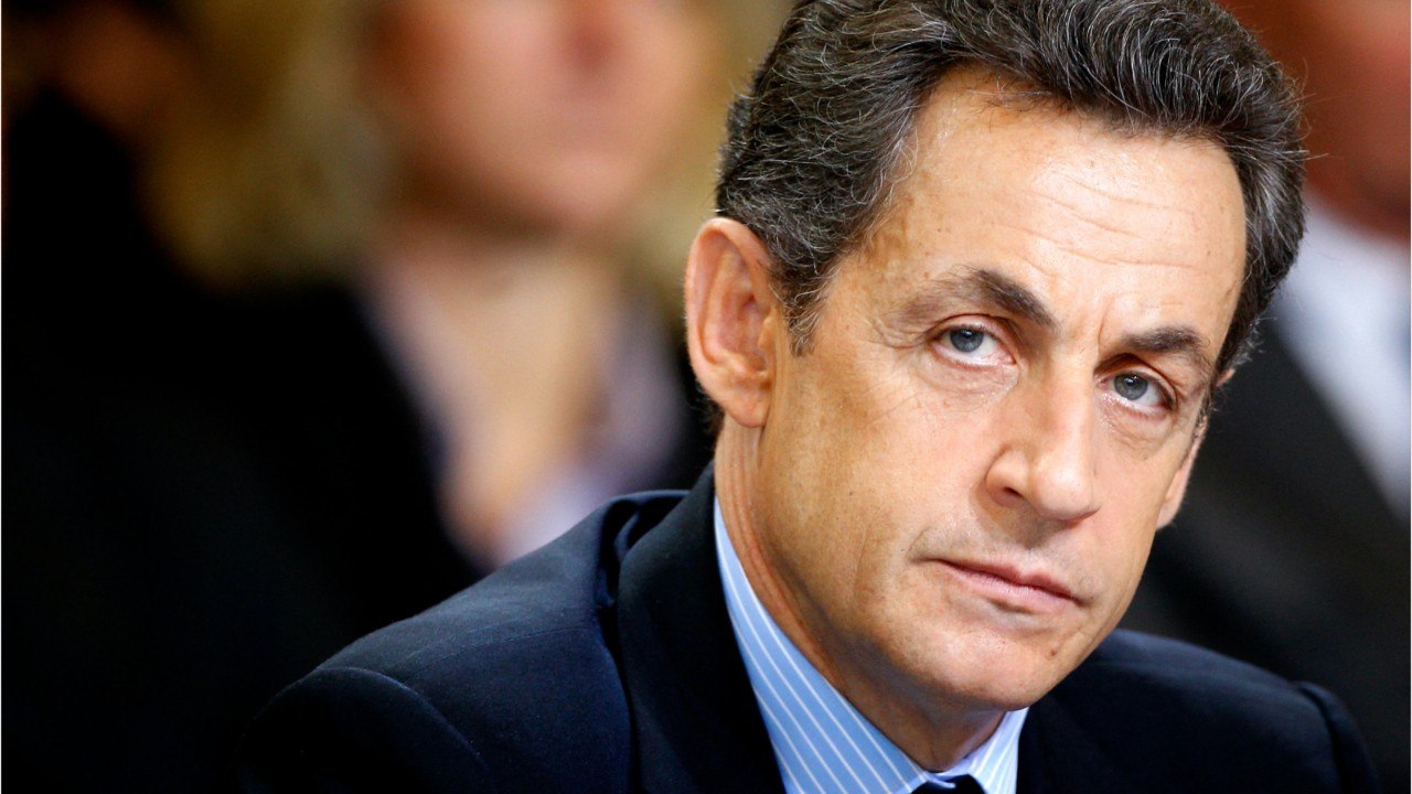 GALA VIDEO - Nicolas Sarkozy, François Hollande… Ces défauts physiques que les candidats ont voulu cacher lors des débats