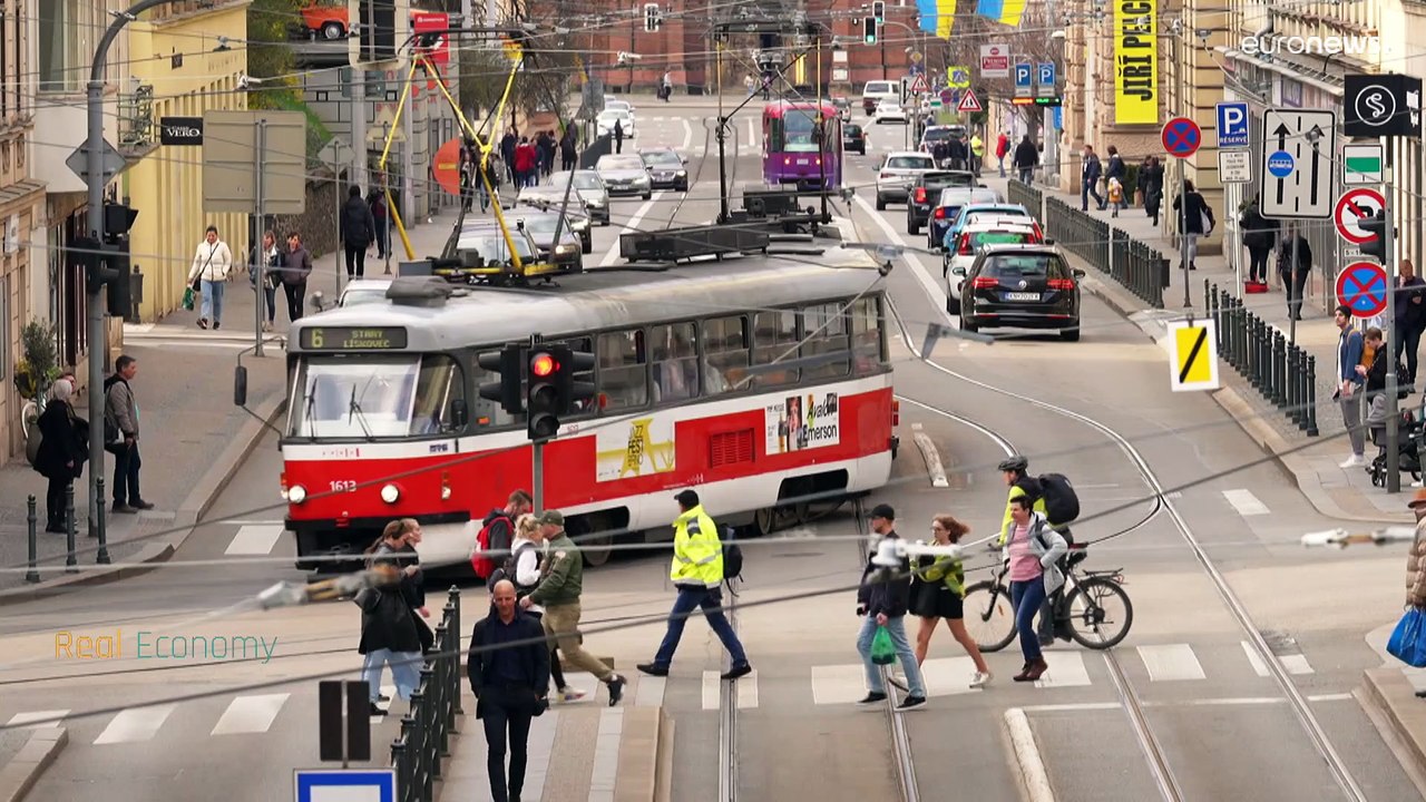 Comment l'UE permet-elle aux jeunes défavorisés d'avoir un emploi ou une formation ?