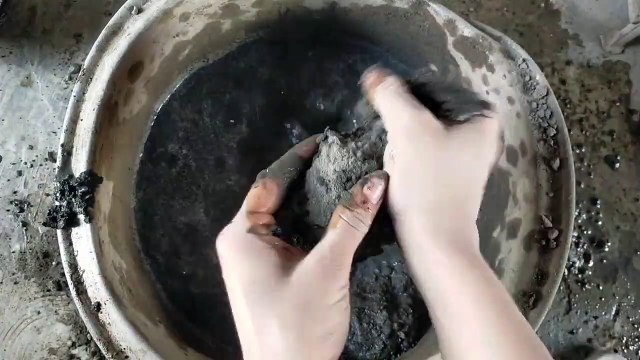 Crunchy Gritty Sand Cement Water Dry Crumble Messy Cr: ASMR Crumble