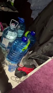 Así encuentra un ciudadano ucraniano su casa tras ser ocupada por militares rusos