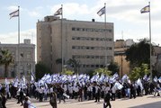 İsrail polisi, aşırı sağcı Yahudilerin yürüyüş rotasındaki Kudüs'ün doğu-batı temas noktasını kapattı (2)