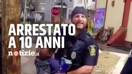 Descargar video: Usa, bimbo afroamericano di 10 anni arrestato per aver rubato un pacchetto di patatine: il video