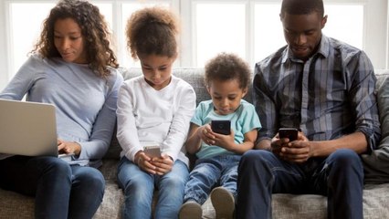 Psicóloga alerta sobre a influência das mídias digitais nas relações entre pais e filhos