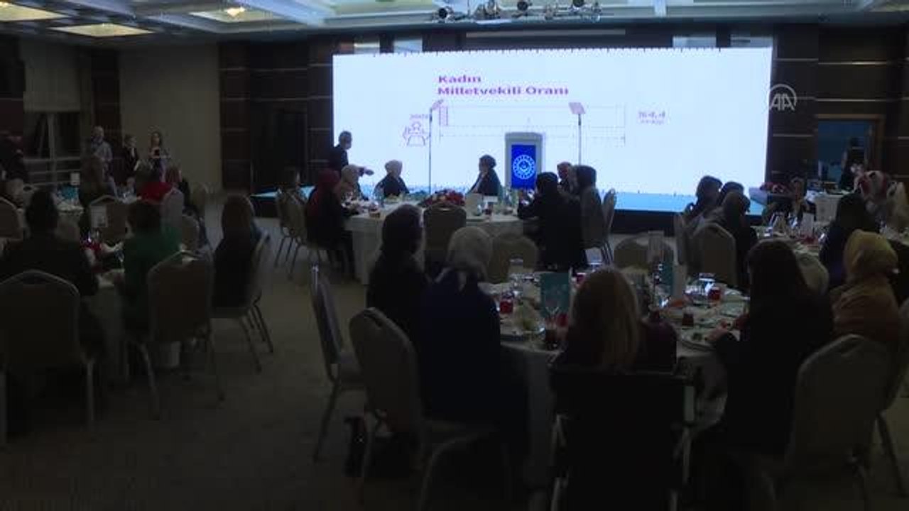 Bakan Yanık, "Kadın Siyasetçiler Vefa Buluşması" iftar programına katıldı (4)
