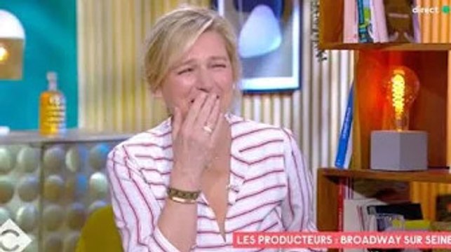C à vous : Patrick Cohen fait une énorme gaffe, Anne-Elisabeth Lemoine part en fou rire