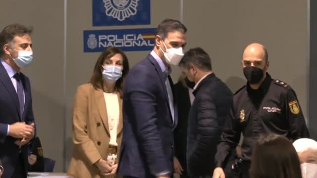 Políticos sin o con mascarilla