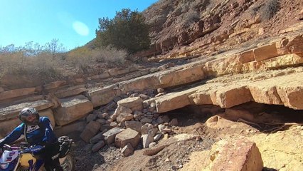 KTM 300 - Down the creek bed