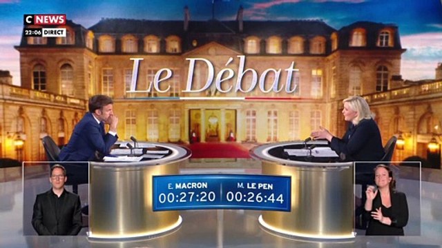 Regardez Marine Le Pen qui tacle Emmanuel Macron alias le Mozart de la finance dont le bilan économique est très mauvais et le bilan social encore pire