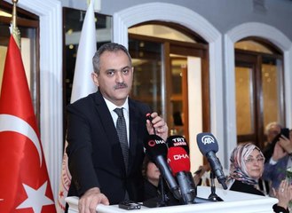 Bakan Özer: "Öğretmenlik Meslek Kanunu yönetmeliği son aşamada"