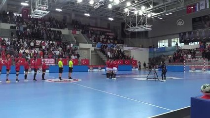 Video herunterladen: KASTAMONU - Hentbol - A Milli Kadın Hentbol Takımı-Sırbistan maçının ardından