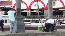 Limpian de grafiti los Arcos del Malecón | CPS Noticias Puerto Vallarta