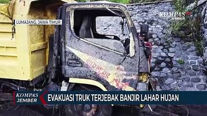 Evakuasi 2 Truk Terjebak Banjir Lahar Hujan Gunung Semeru