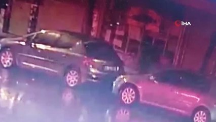 Son dakika: TÜGVA ofisine bombalı saldırı