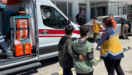 Sırasını temizlemek için çamaşır suyu ile tuz ruhunu karıştıran öğrenci, 10 kişiyi hastanelik etti