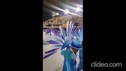 Cristina Ferreira "cumpre" sonho e assiste ao desfile de Carnaval do Rio de Janeiro