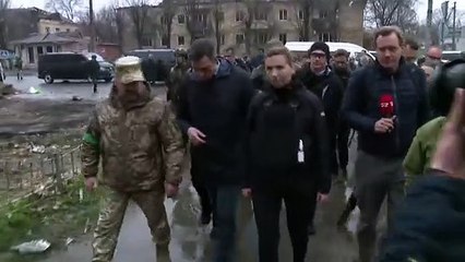 Pedro Sánchez recorre Borodyanka (Ucrania)