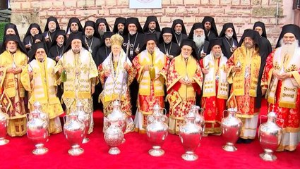 10 yılda bir yapılıyor! Fener Rum Patrikhanesi'nde kutsanan vaftiz yağı, dünyadaki tüm Ortodoks kiliselerine gönderilecek