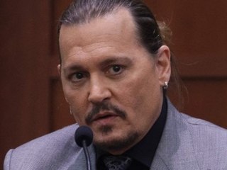 Johnny Depp spricht vor Gericht über Drogen-Hochzeit mit Amber Heard