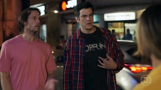 Quanto Mais Vida, Melhor! Paula, Flávia, Guilherme e Neném ficam apavorados com previsão da morte