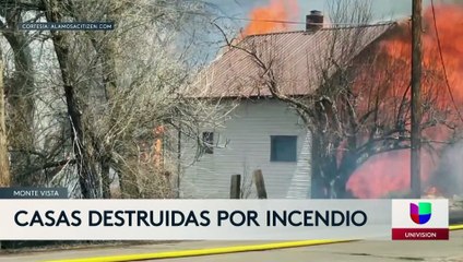 Casas destruidas por incendio