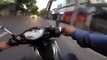 Les policiers vietnamien utilisent des scooters turbo