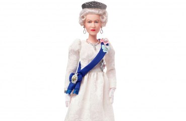 Royal expert Kate Williams thinks that Queen Elizabeth II Barbie doll is a fitting tribute for a  'important historical female figure'