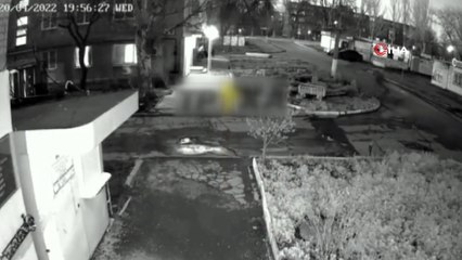 Ukraynalı sivillerin Rus bombardımanından kaçtığı anlar ortaya çıktı
