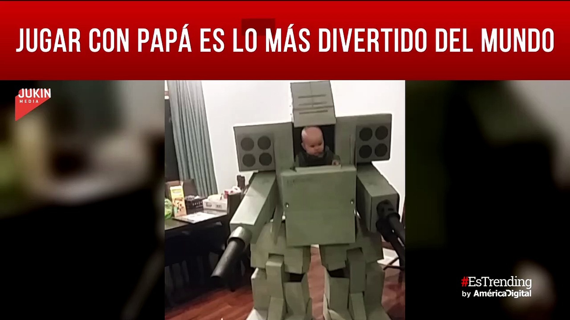 ⁣Jugar con papá es lo más divertido del mundo