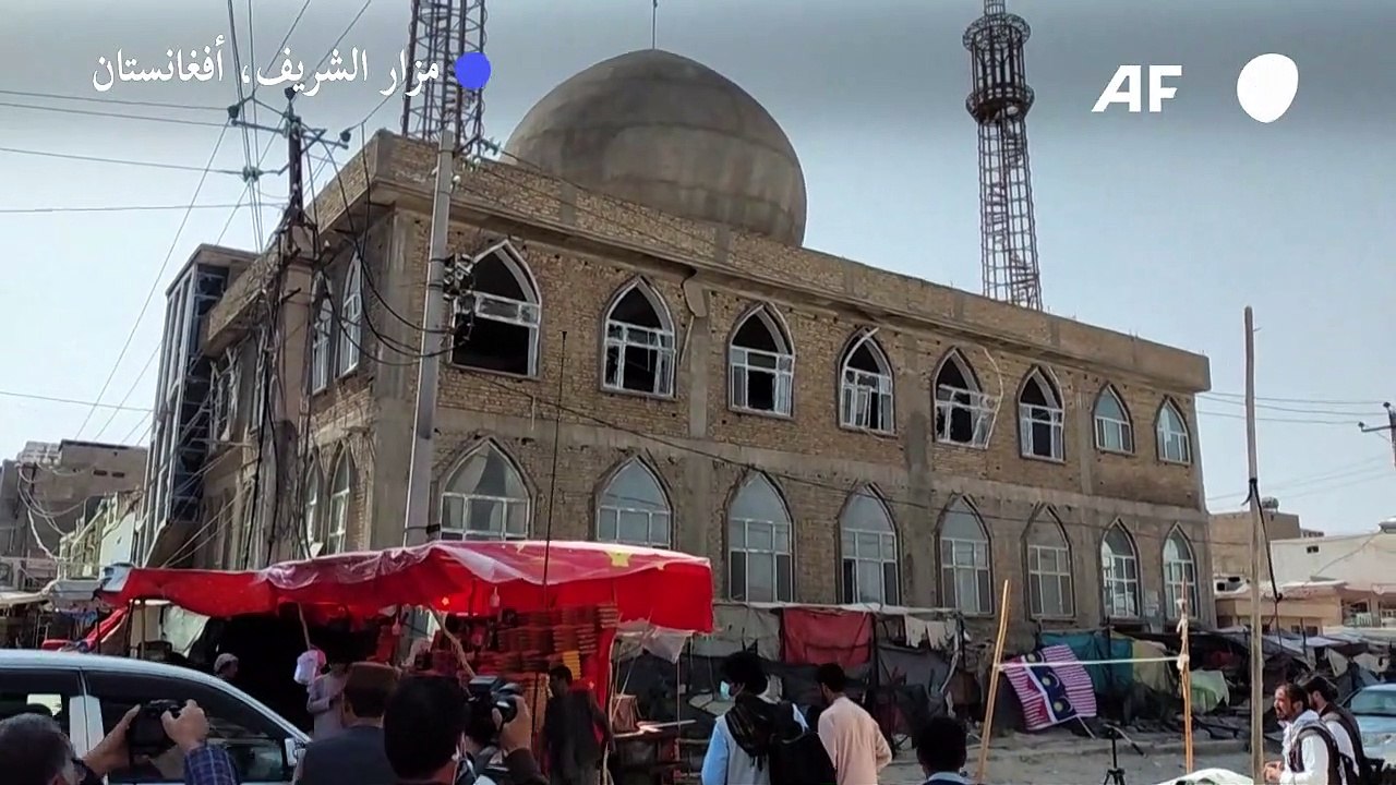مقتل 12 شخصاً على الأقلّ بتفجير جهادي استهدف مس...