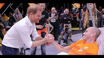 The Incredible Story Behind Prince Harry Greeting an Invictus Games Athlete in a Hospital Bed