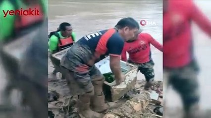 Heyelandan buzdolabının içine saklanarak kurtuldu