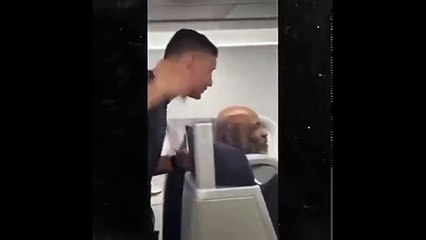 Uçağı ringe çevirdi! Mike Tyson yolcuyu öldüresiye dövdü